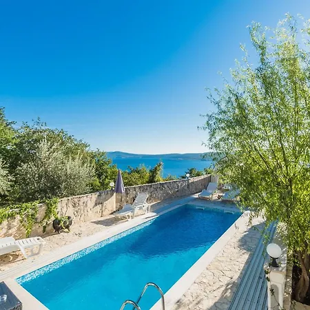 Apartment Gemuetliche Mit Pool Crikvenica