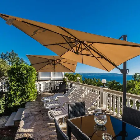 Gemuetliche Mit Pool Apartment Crikvenica